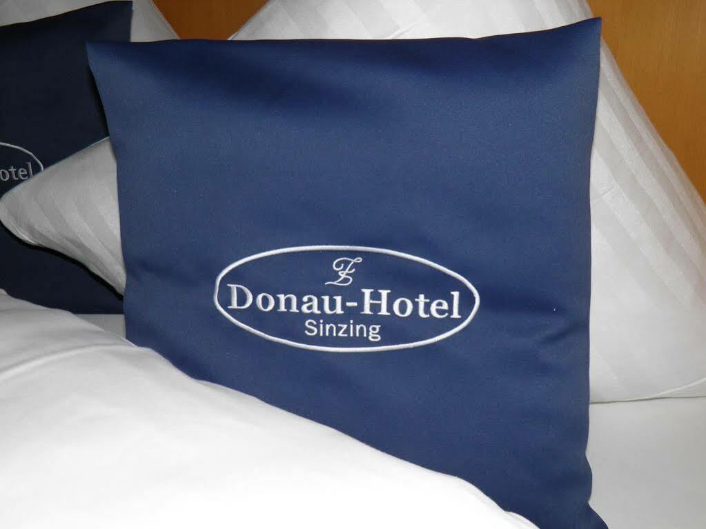 Sinzing Donau-Hotel מראה חיצוני תמונה